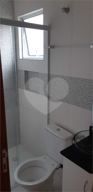 SOBRADO EM CONDOMINIO FECHADO.