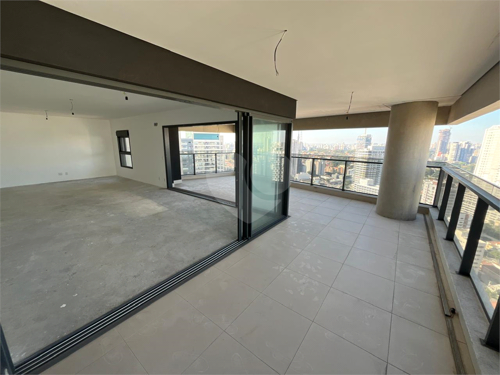 Apartamento de 194 m² | 3 Suítes | Harmonia da Vila – Vila Madalena, São Paulo