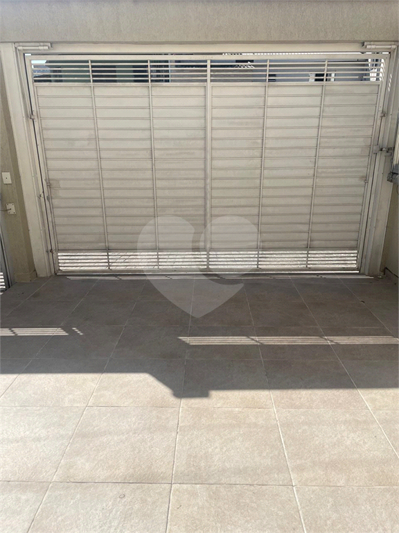 Casa 2 quartos, 2 suites, em condomínio, 200m do metrô.