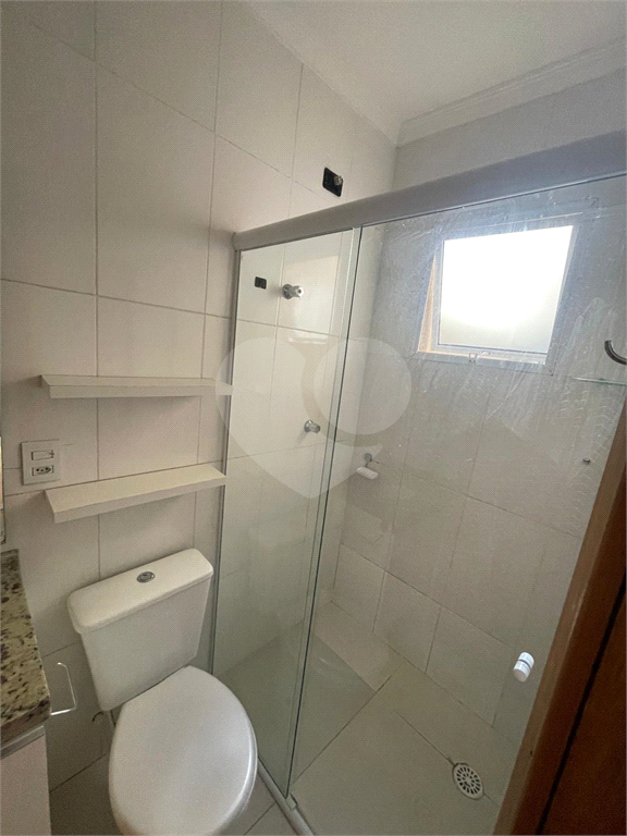 Casa 2 quartos, 2 suites, em condomínio, 200m do metrô.