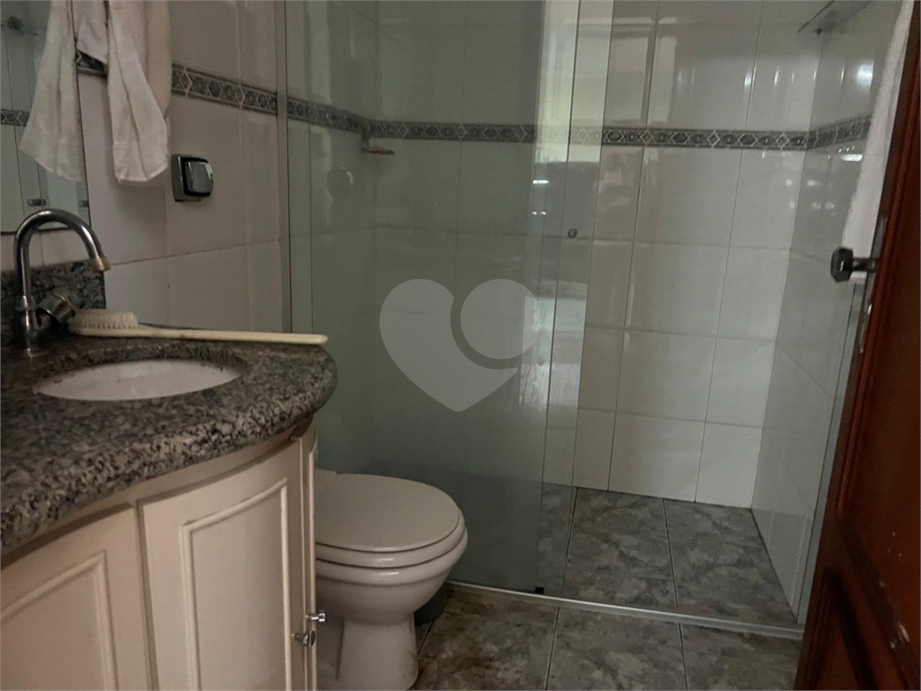 Sobrado de esquina - Tremembe - 4 suites - piscina