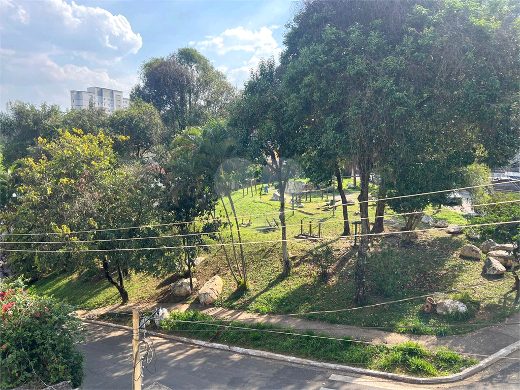 Sobrado de esquina - Tremembe - 4 suites - piscina