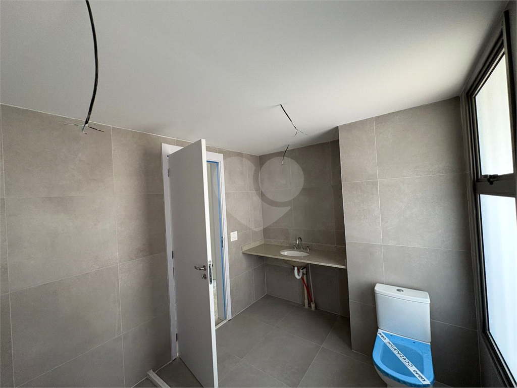 Apartamento com 3 quartos (suites) em Pinheiros