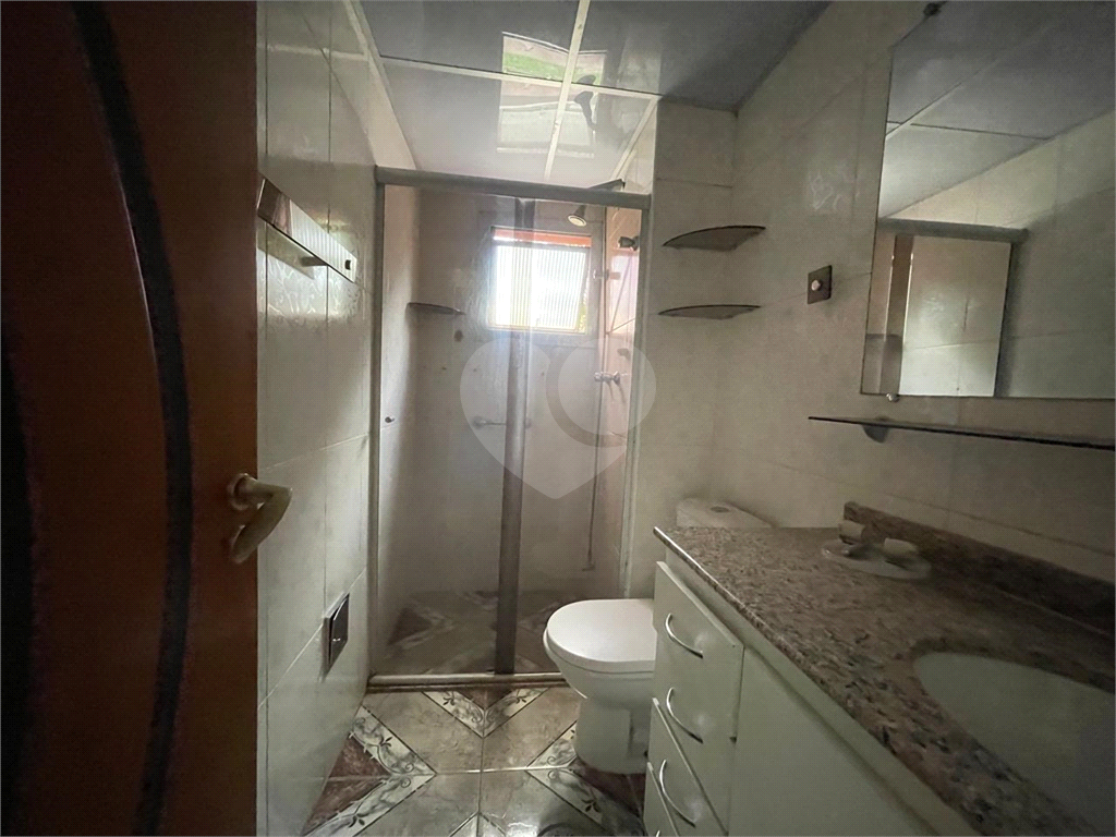 APARTAMENTO em CASA VERDE