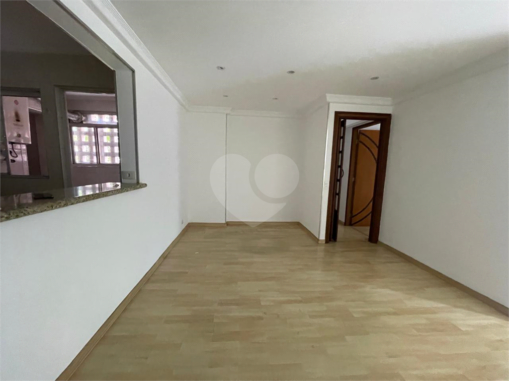 APARTAMENTO em CASA VERDE