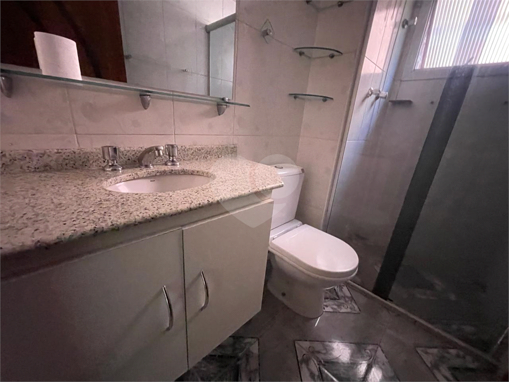 APARTAMENTO em CASA VERDE