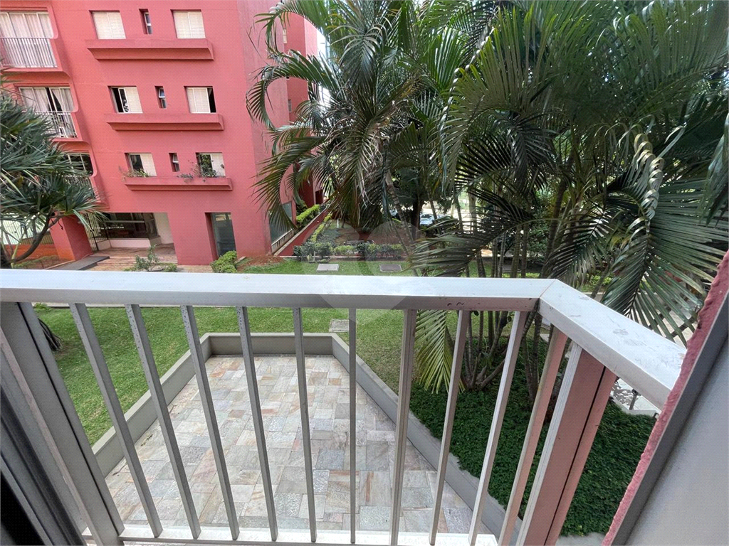 APARTAMENTO em CASA VERDE