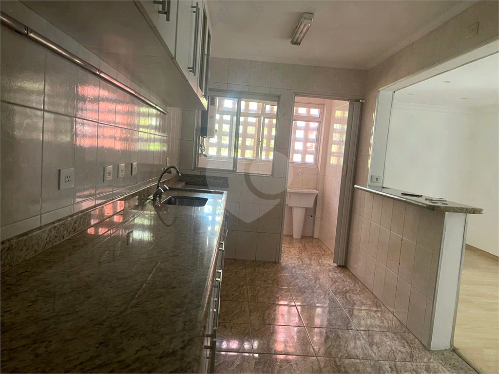 APARTAMENTO em CASA VERDE