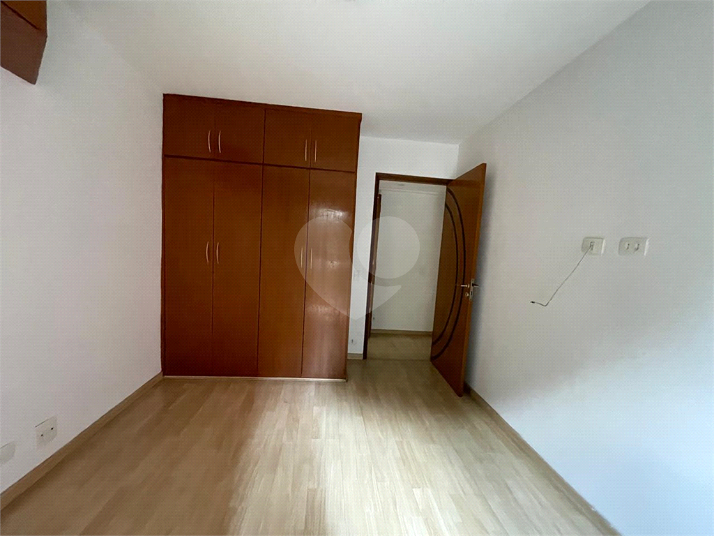 APARTAMENTO em CASA VERDE