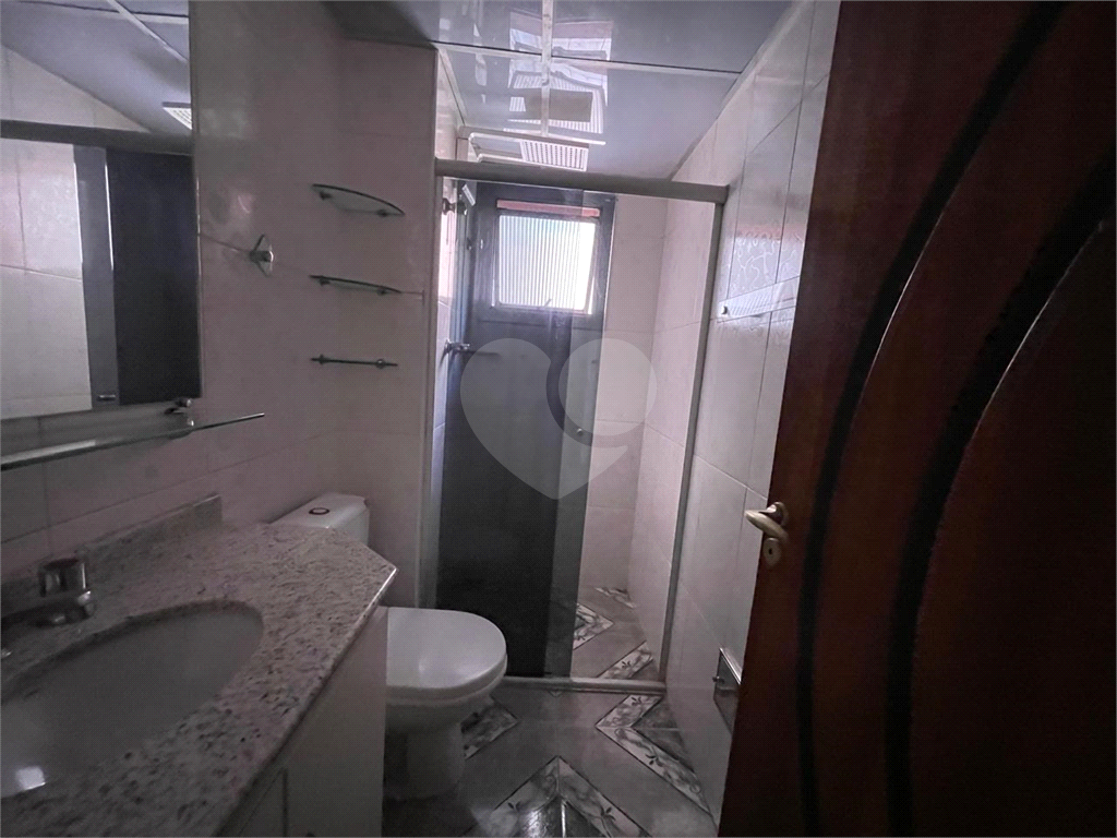 APARTAMENTO em CASA VERDE