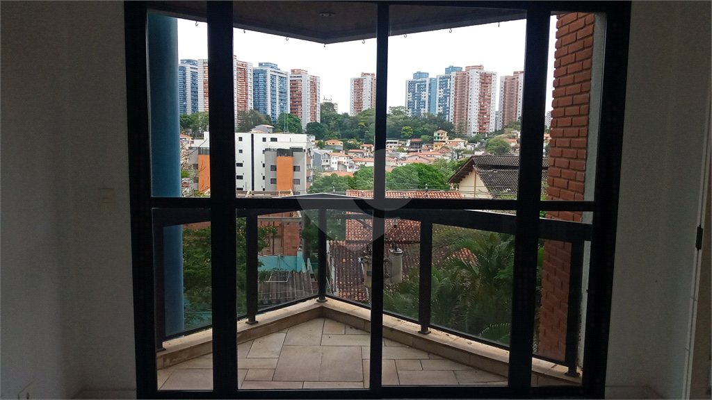 Lindo Apartamento para Locação e Venda na Vila Sônia.