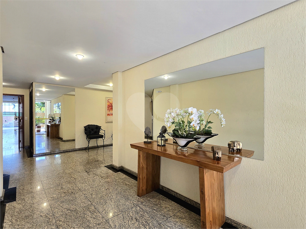 Apartamento para alugar com 3 quartos 2 vagas em frente ao Colégio Bandeirantes, Vila Mariana, São Paulo - SP