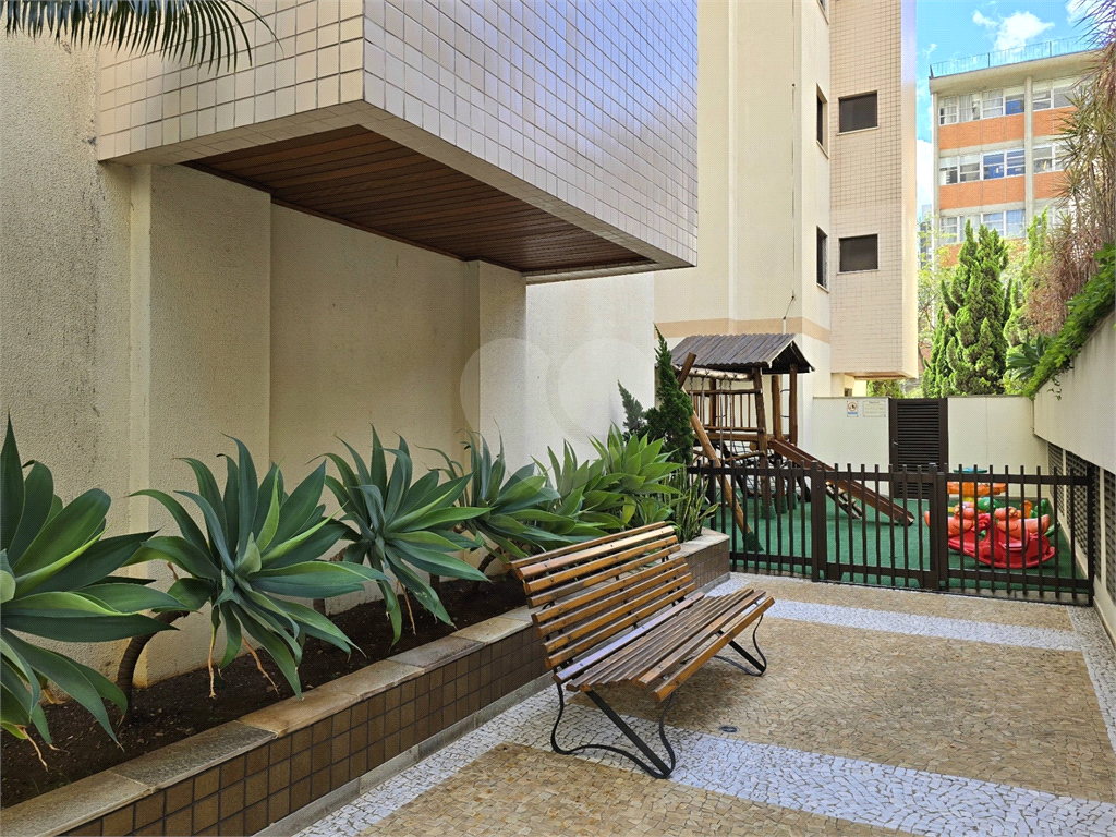 Apartamento para alugar com 3 quartos 2 vagas em frente ao Colégio Bandeirantes, Vila Mariana, São Paulo - SP