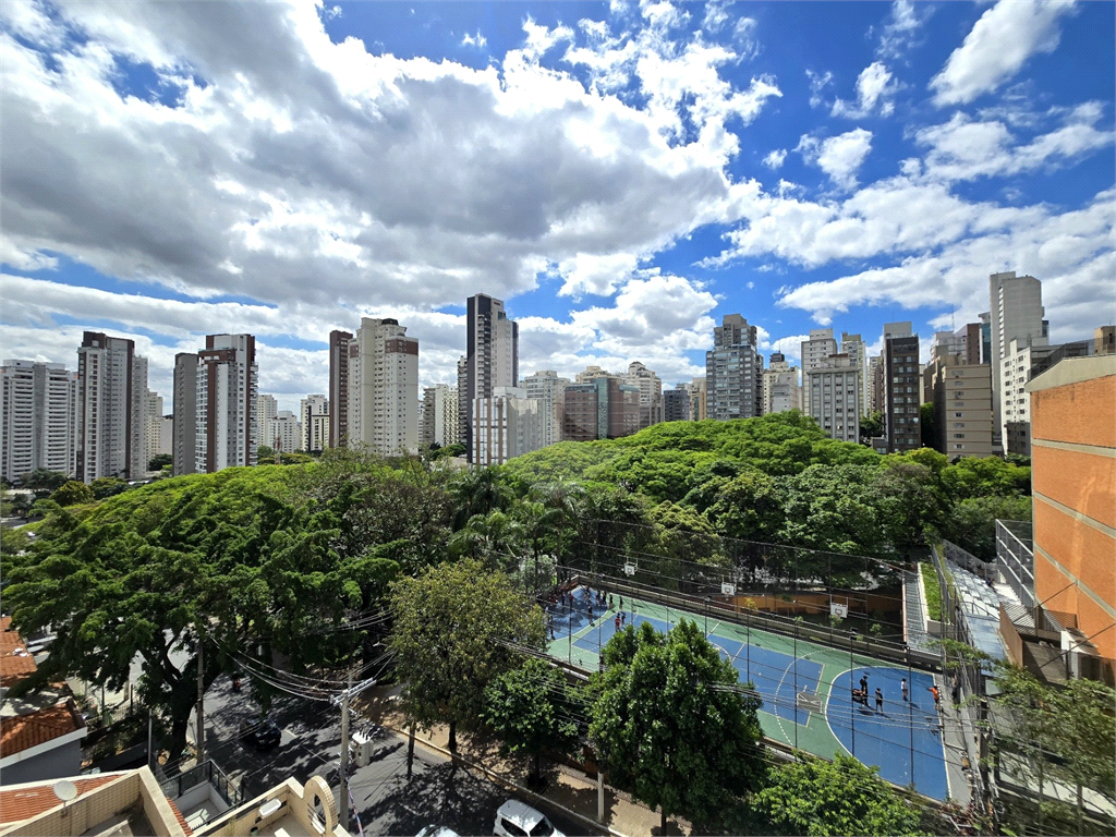Apartamento para alugar com 3 quartos 2 vagas em frente ao Colégio Bandeirantes, Vila Mariana, São Paulo - SP