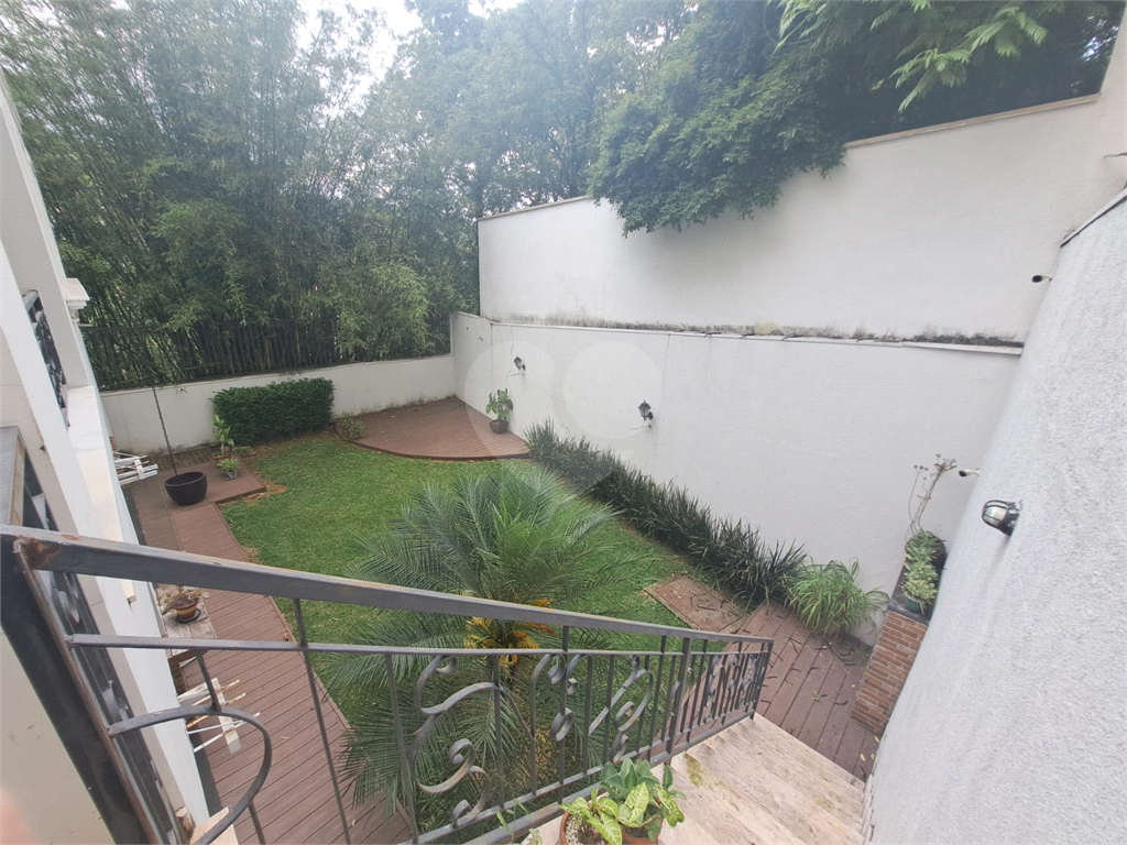 Casa Alto Padrão à Venda 300m³| Condomínio Fechado| 4 Suítes| 4 Vagas| Área Gourmet| Horto Florestal