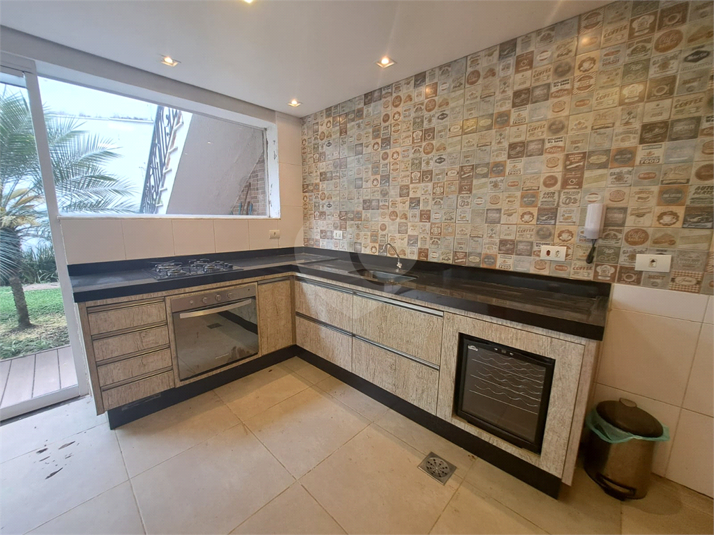 Casa Alto Padrão à Venda 300m³| Condomínio Fechado| 4 Suítes| 4 Vagas| Área Gourmet| Horto Florestal