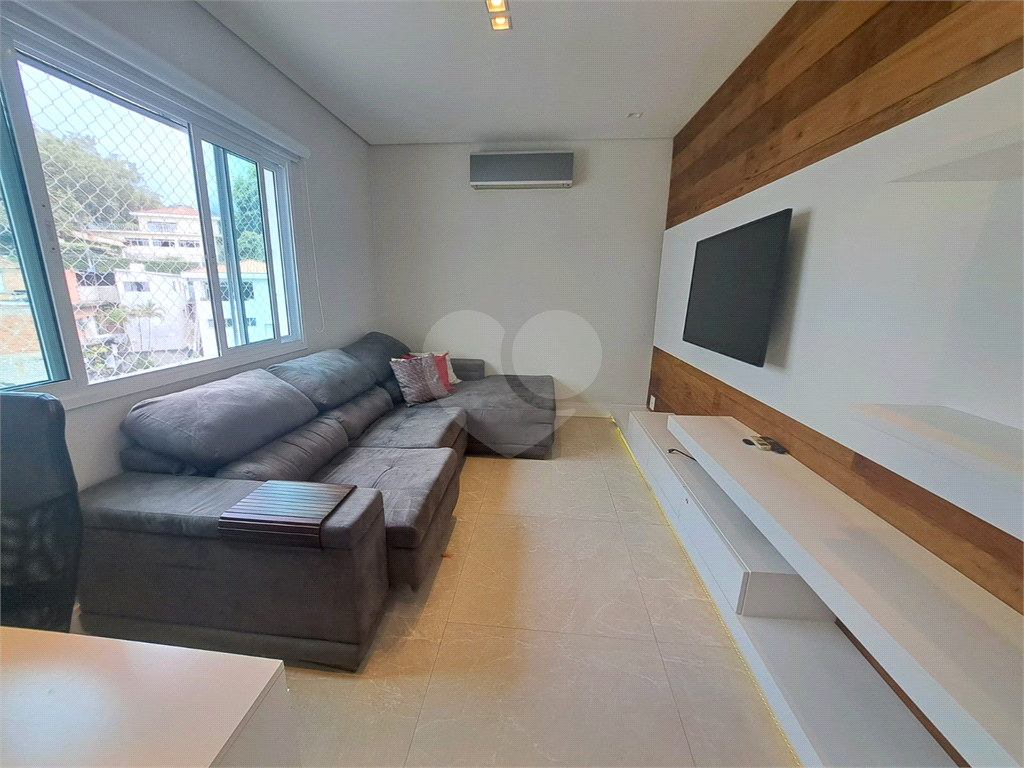 Casa Alto Padrão à Venda 300m³| Condomínio Fechado| 4 Suítes| 4 Vagas| Área Gourmet| Horto Florestal