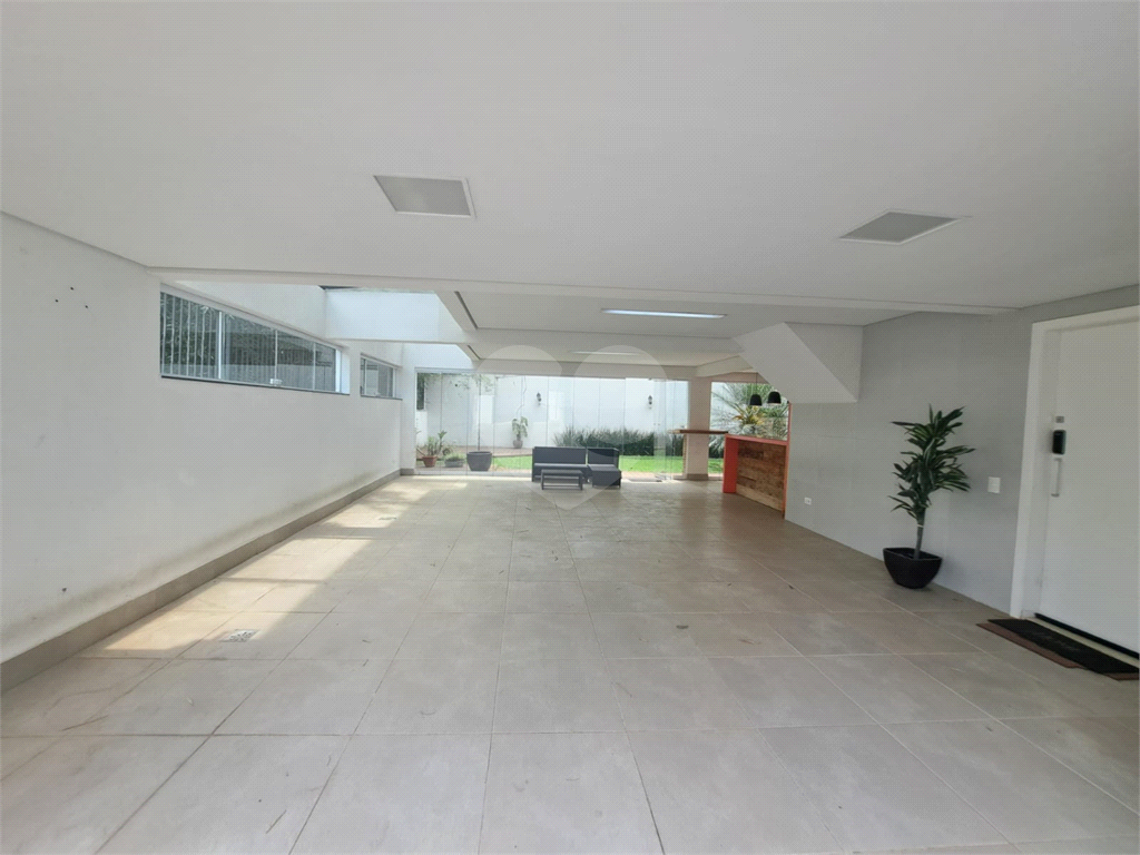 Casa Alto Padrão à Venda 300m³| Condomínio Fechado| 4 Suítes| 4 Vagas| Área Gourmet| Horto Florestal