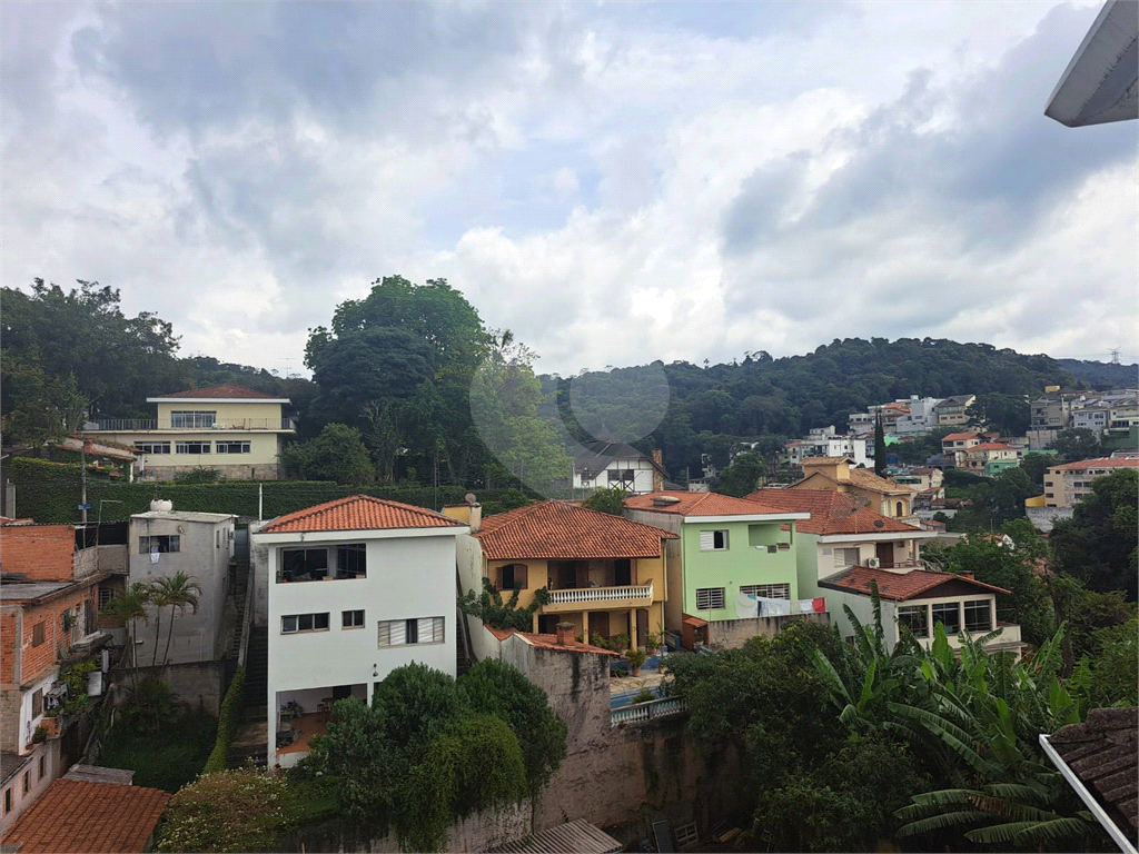 Casa Alto Padrão à Venda 300m³| Condomínio Fechado| 4 Suítes| 4 Vagas| Área Gourmet| Horto Florestal