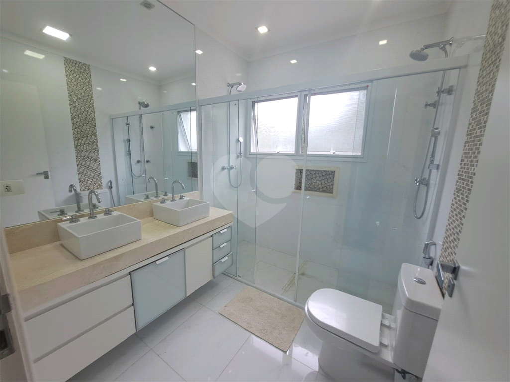 Casa Alto Padrão à Venda 300m³| Condomínio Fechado| 4 Suítes| 4 Vagas| Área Gourmet| Horto Florestal