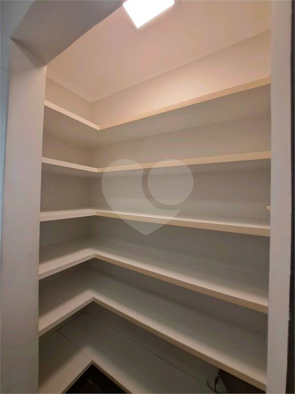 Casa Alto Padrão à Venda 300m³| Condomínio Fechado| 4 Suítes| 4 Vagas| Área Gourmet| Horto Florestal