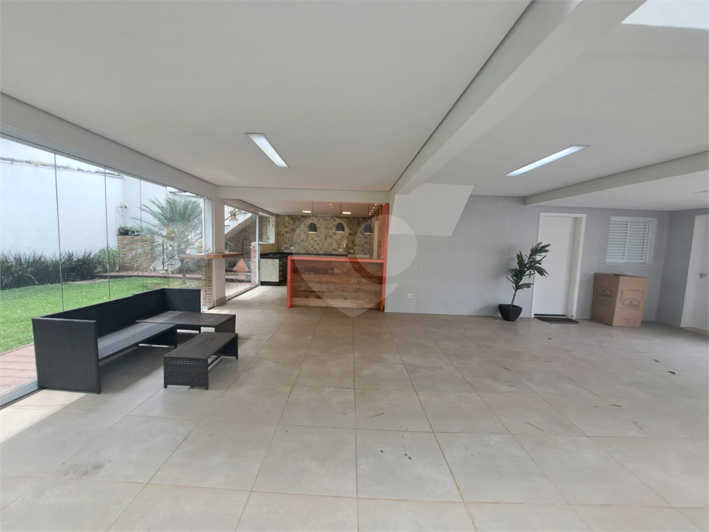 Casa Alto Padrão à Venda 300m³| Condomínio Fechado| 4 Suítes| 4 Vagas| Área Gourmet| Horto Florestal