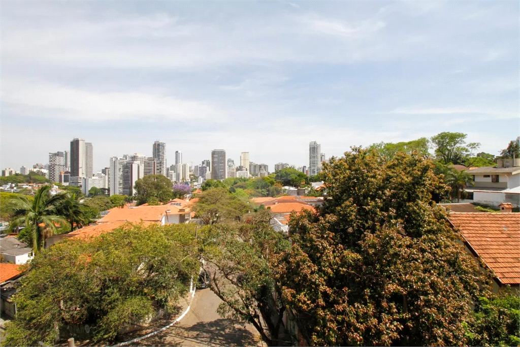 Apartamento Vila Madalena 3 dormitórios, sendo 1 suíte e 2 vagas de garagem  