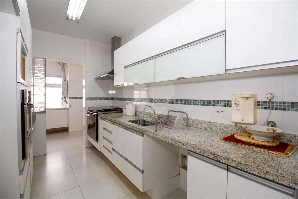 Apartamento Vila Madalena 3 dormitórios, sendo 1 suíte e 2 vagas de garagem  