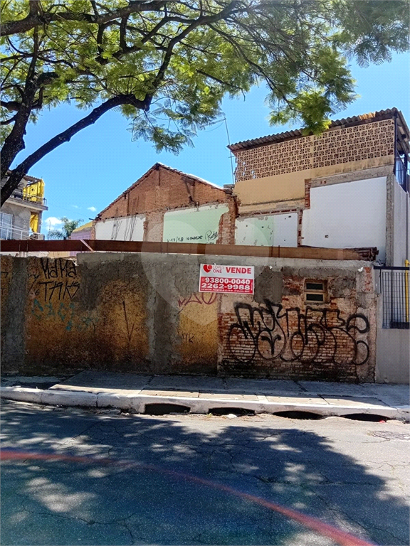 Terreno no tremembé com 169 metros uso residencial ou comercial , com colunas  e lage pronta para construção, uso residencial ou comercial