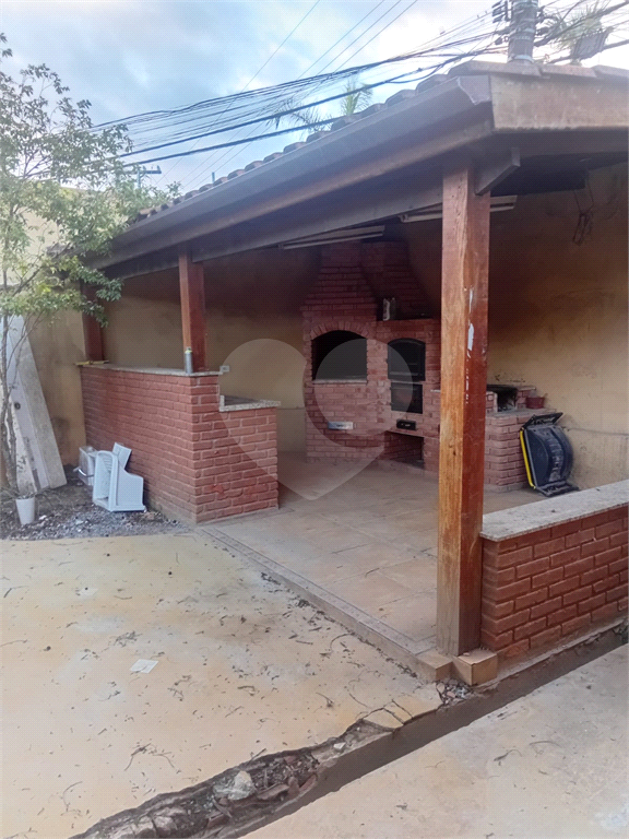 Terreno no tremembé com 169 metros uso residencial ou comercial , com colunas  e lage pronta para construção, uso residencial ou comercial