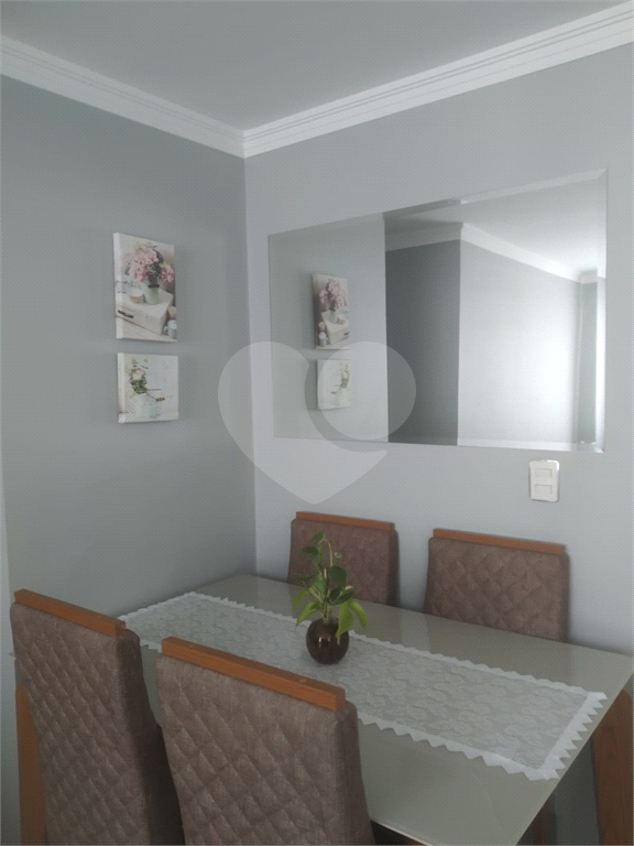 Apartamento a Venda com 2 dormitórios, 1 vaga fixa, reformado com planejados