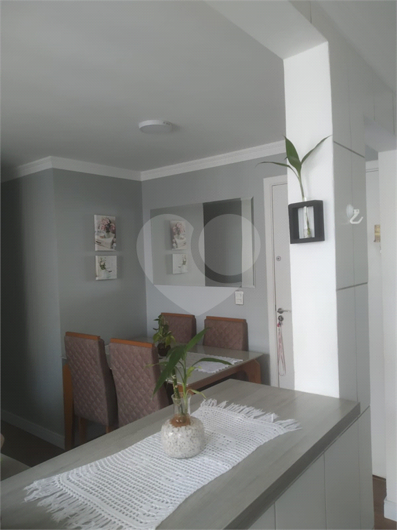 Apartamento a Venda com 2 dormitórios, 1 vaga fixa, reformado com planejados