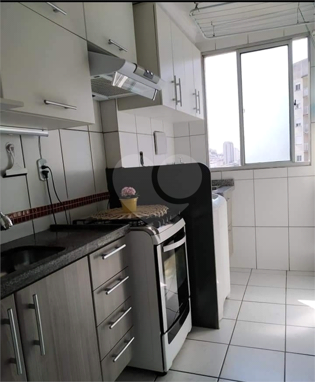 Apartamento a Venda com 2 dormitórios, 1 vaga fixa, reformado com planejados