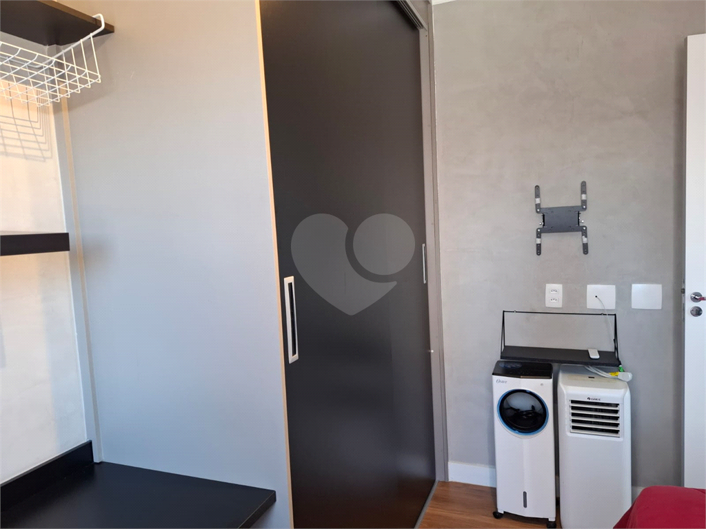 Apartamento LOCAÇÃO Parque Vitória com 47m2, 2 quartos, sala, cozinha, banheiro, área de serviço, varanda e vaga de garagem