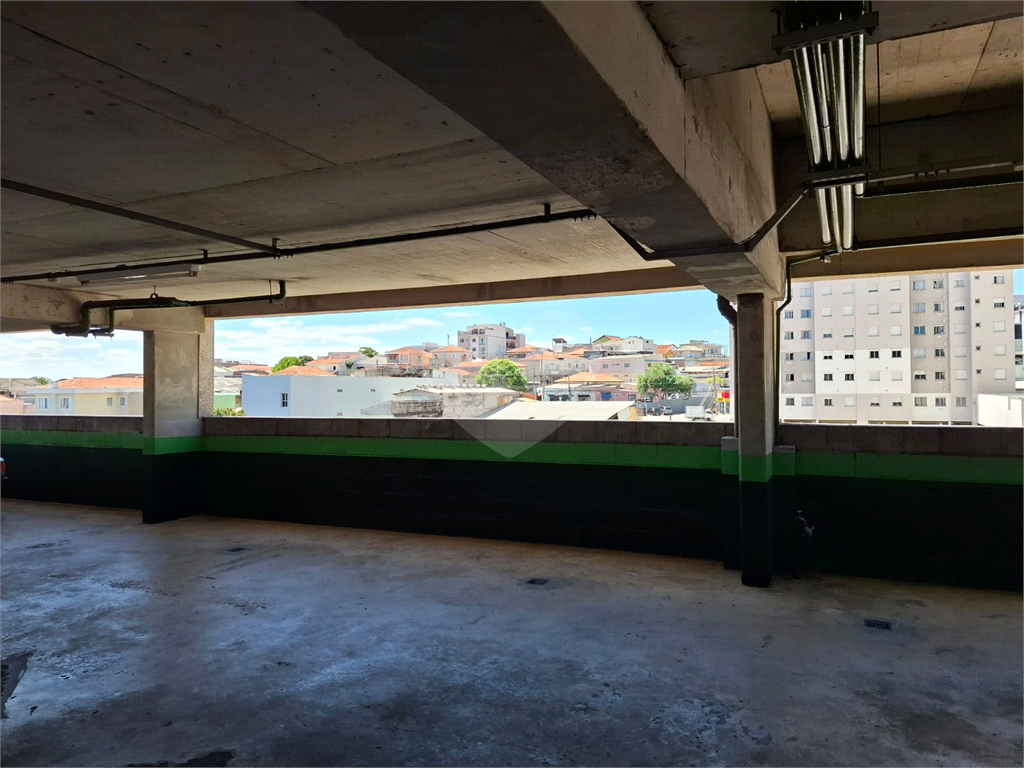 Apartamento LOCAÇÃO Parque Vitória com 47m2, 2 quartos, sala, cozinha, banheiro, área de serviço, varanda e vaga de garagem