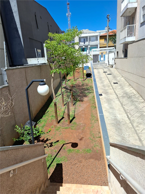 Apartamento LOCAÇÃO Parque Vitória com 47m2, 2 quartos, sala, cozinha, banheiro, área de serviço, varanda e vaga de garagem