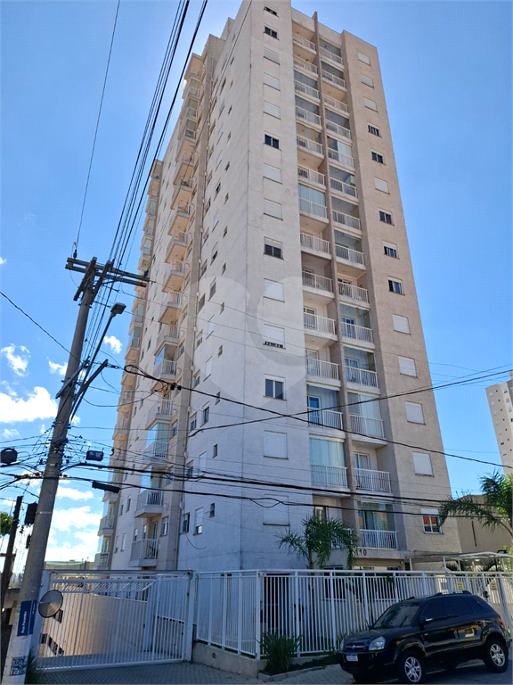Apartamento LOCAÇÃO Parque Vitória com 47m2, 2 quartos, sala, cozinha, banheiro, área de serviço, varanda e vaga de garagem