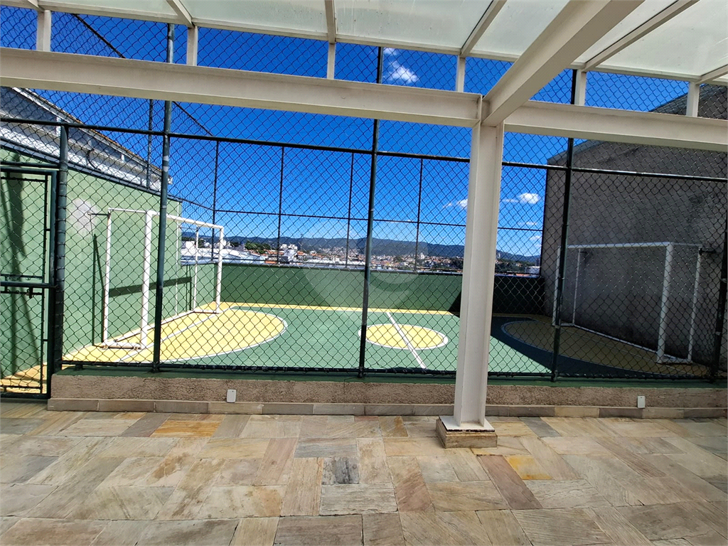 Apartamento LOCAÇÃO Parque Vitória com 47m2, 2 quartos, sala, cozinha, banheiro, área de serviço, varanda e vaga de garagem