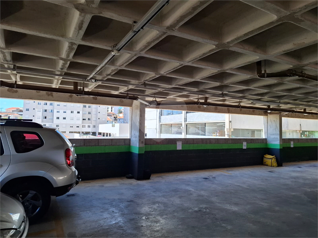 Apartamento LOCAÇÃO Parque Vitória com 47m2, 2 quartos, sala, cozinha, banheiro, área de serviço, varanda e vaga de garagem