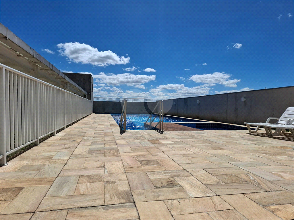 Apartamento LOCAÇÃO Parque Vitória com 47m2, 2 quartos, sala, cozinha, banheiro, área de serviço, varanda e vaga de garagem