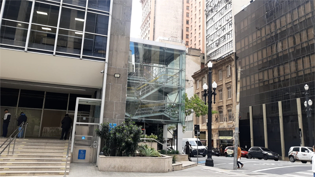 LAJE COMERCIAL PARA LOCAÇÃO - CENTRO HISTÓRICO DE SÃO PAULO.