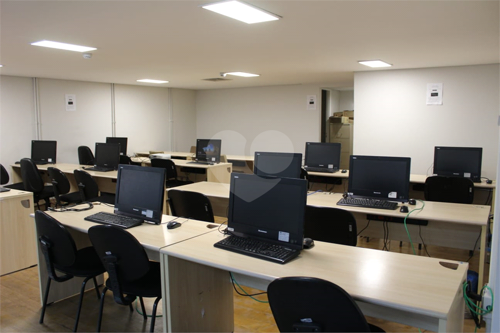 LAJE COMERCIAL PARA LOCAÇÃO - CENTRO HISTÓRICO DE SÃO PAULO.