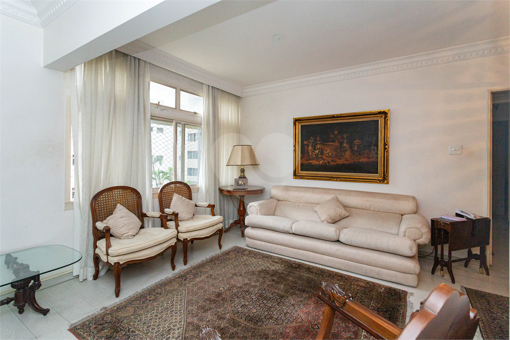 APARTAMENTO em JARDIM PAULISTA