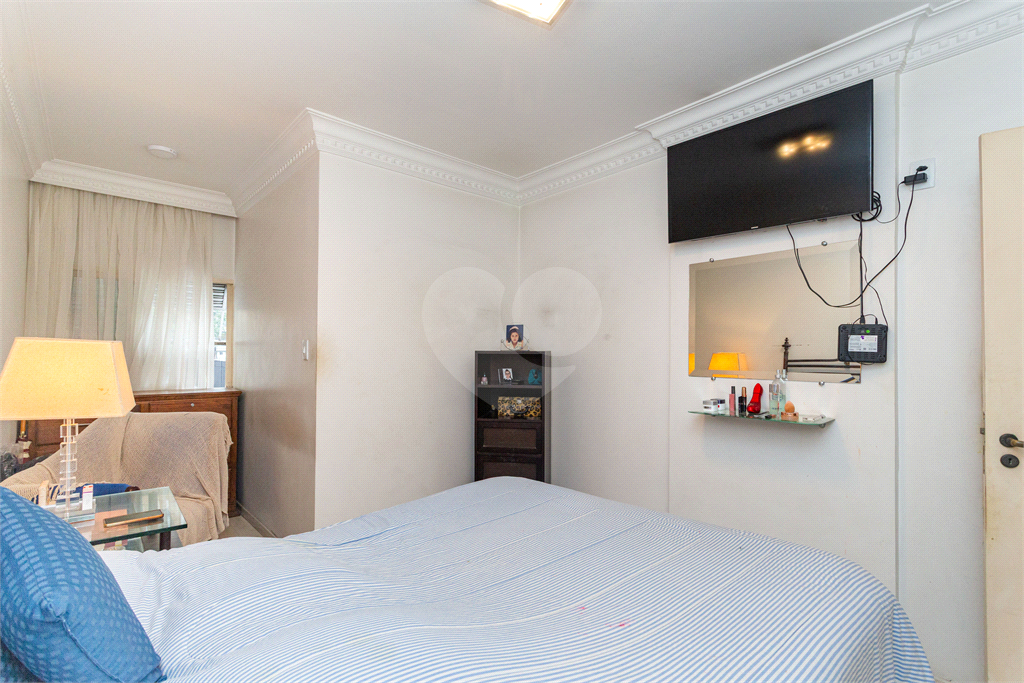 APARTAMENTO em JARDIM PAULISTA