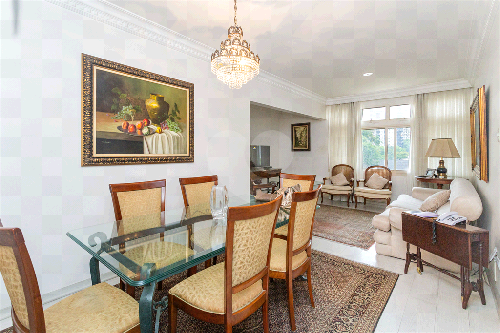 APARTAMENTO em JARDIM PAULISTA