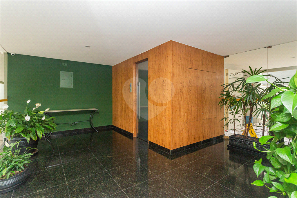 APARTAMENTO em JARDIM PAULISTA