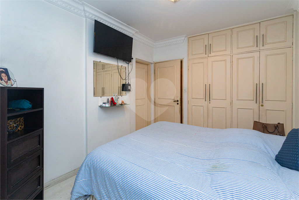 APARTAMENTO em JARDIM PAULISTA