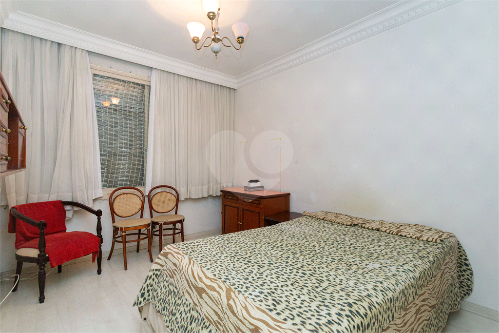 APARTAMENTO em JARDIM PAULISTA