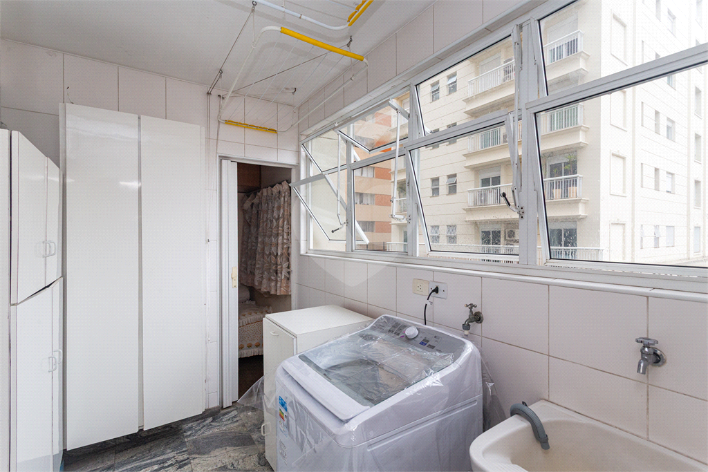 APARTAMENTO em JARDIM PAULISTA