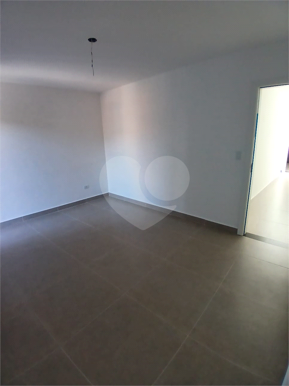 Sobrado Novo para Venda com 359m², 3 Suítes e 5 vagas na Parada Inglesa